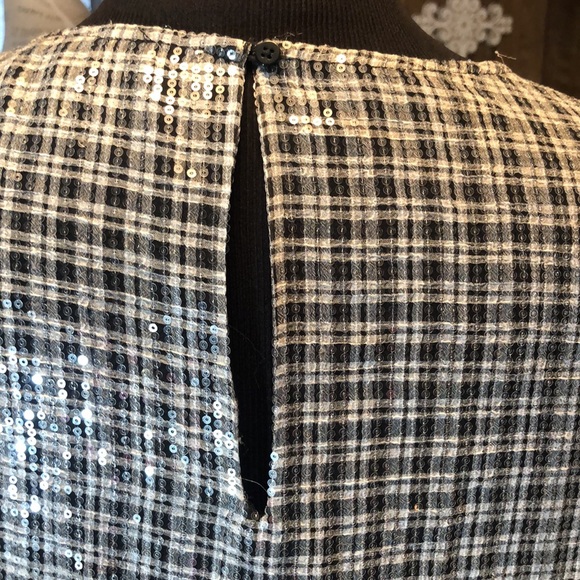 Beautiful Gray Sequin Women’s Blouse - Picture 5 of 12